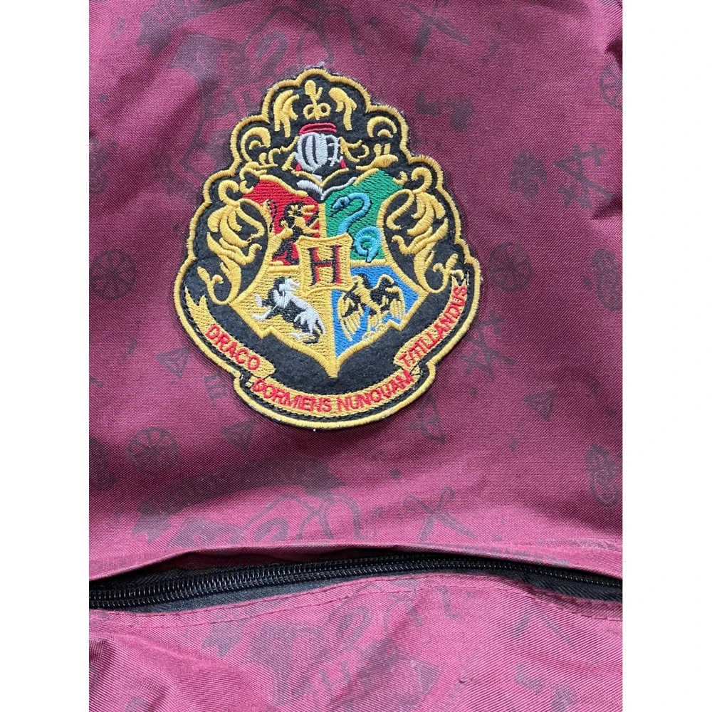 Harry Potter Hogwarts Crest Backpack Paladone Burgundy Tan School Bag